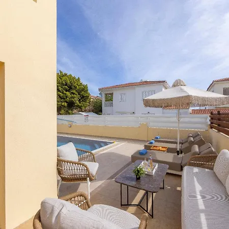 Poseidon Βίλα Παραλίμνι