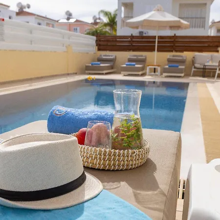 Poseidon Βίλα Παραλίμνι