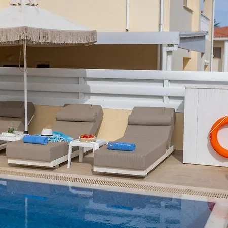 Poseidon Βίλα Παραλίμνι