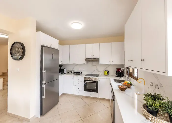 Poseidon * Paralimni