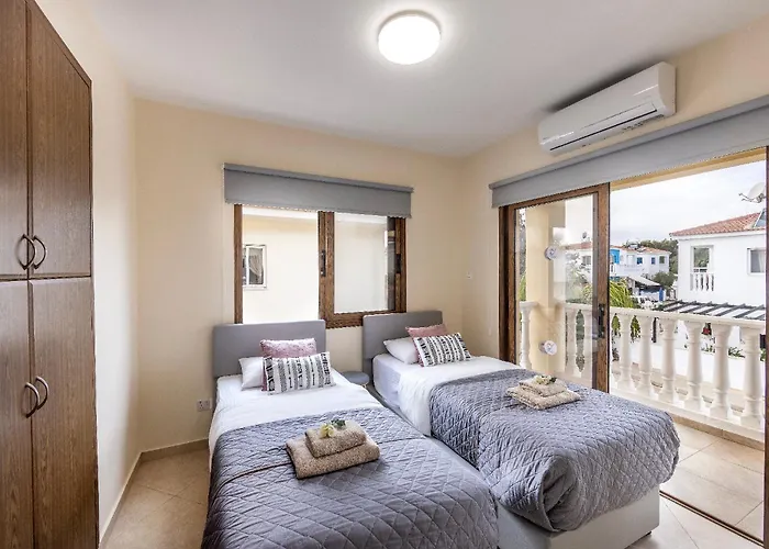 Vila Poseidon Paralimni